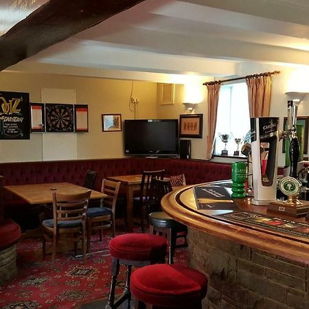 The Rose And Crown Otel Huddersfield Dış mekan fotoğraf