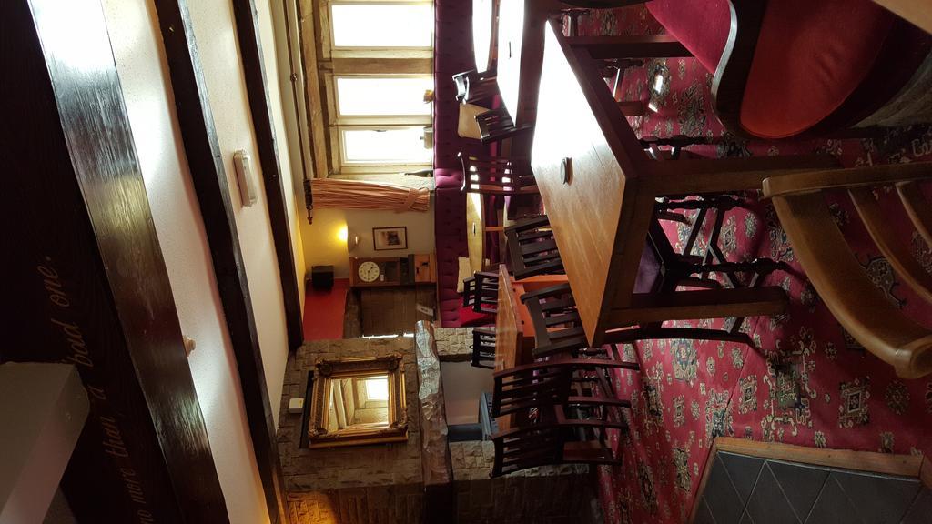 The Rose And Crown Otel Huddersfield Dış mekan fotoğraf