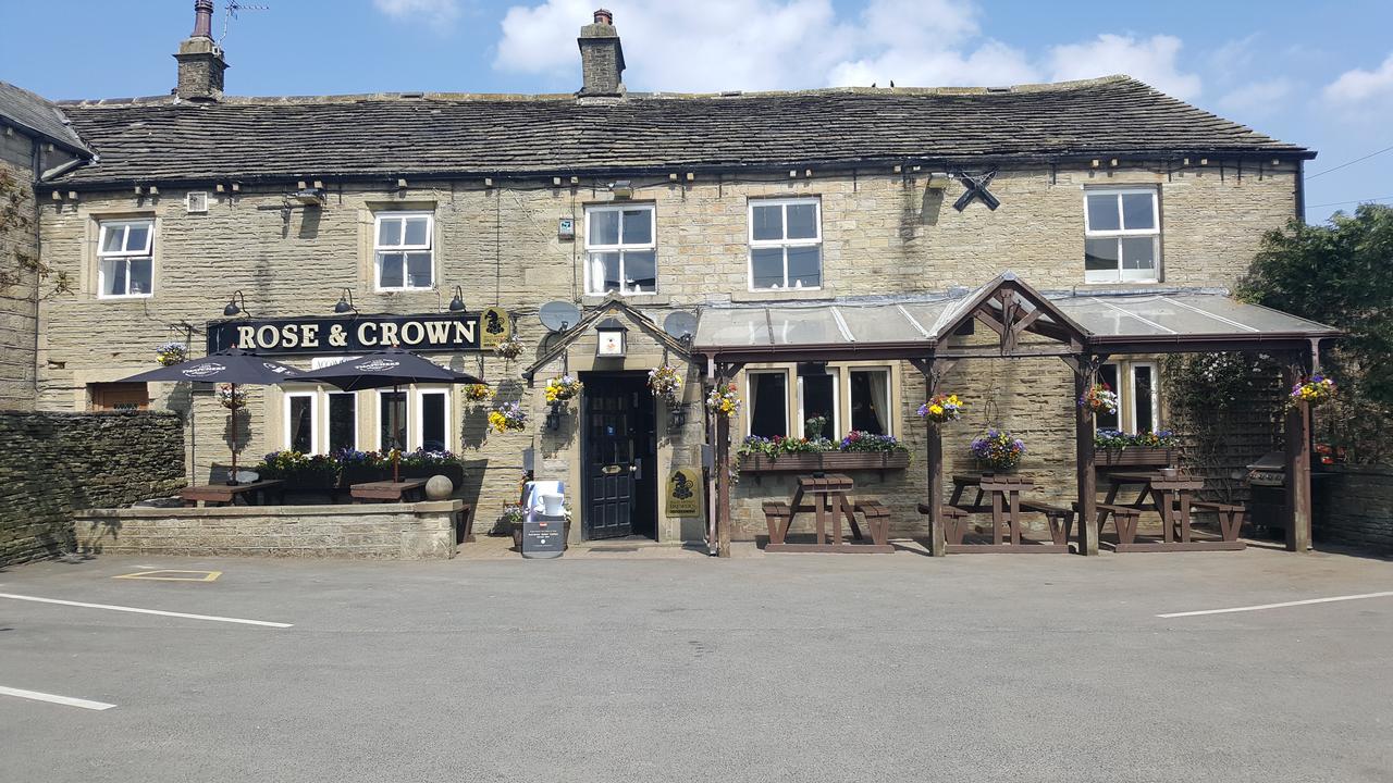 The Rose And Crown Otel Huddersfield Dış mekan fotoğraf