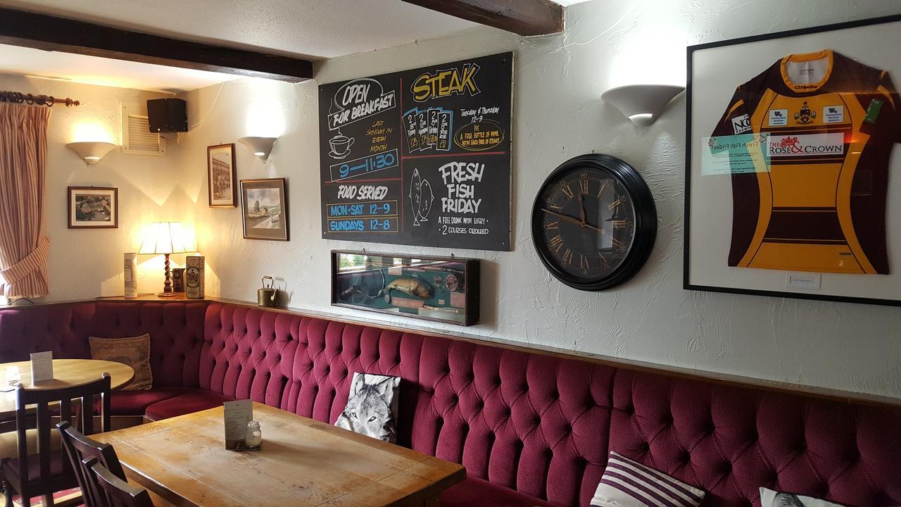 The Rose And Crown Otel Huddersfield Dış mekan fotoğraf